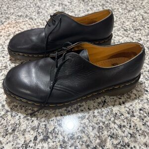 Used Dr Doc Martens Oxford men’s size 12 U.S 11 U.K. Shoes